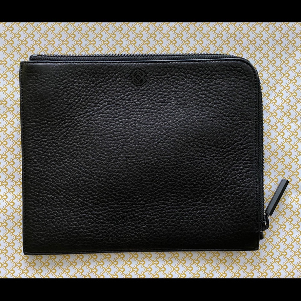 Dagne Dover large onyx leather Elle - Gorgeous!